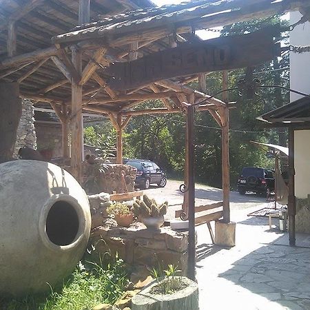 Guest House Sen Дилиян Екстериор снимка