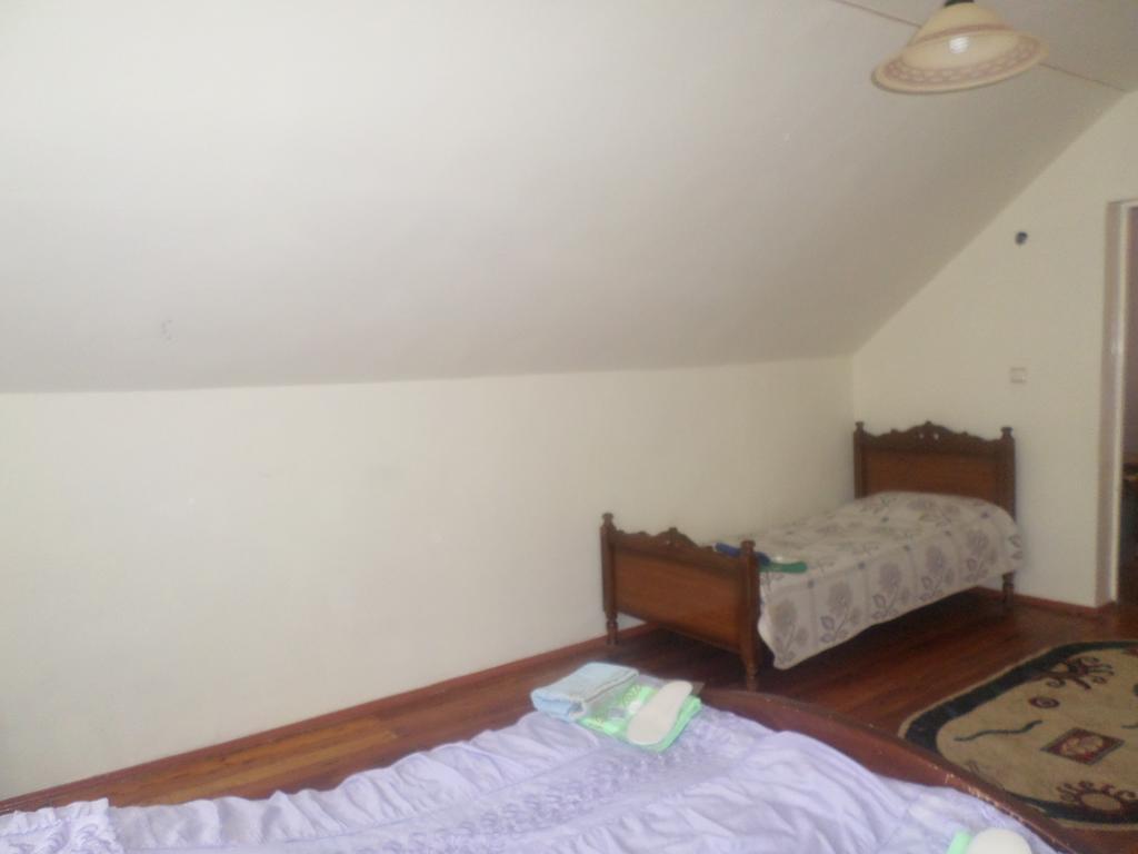 Guest House Sen Дилиян Екстериор снимка